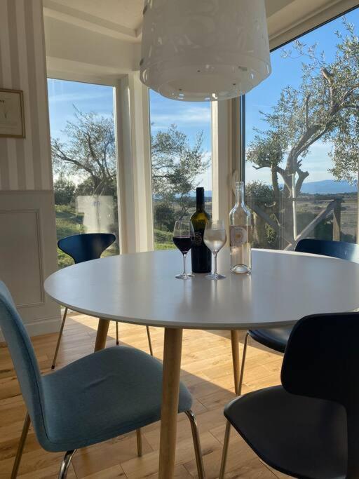 Neuve Romantique Montbrun-des-Corbieres Luaran gambar